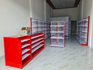 Pemasangan Rak Minimarket di Toko Sembako Amanah Jaya Palembang